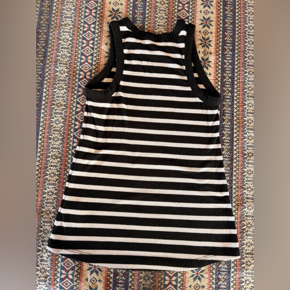 Old Navy Black and White Striped Sleeveless Ribbed Tank Top Size XS - Picture 2 of 4